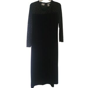 Elegant Black‎ Velvet Evening Gown With Sheer Lace Sleeves & Floral Detail lace